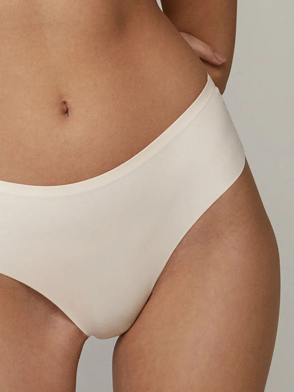 Aruelle besiūlės braziliško kirpimo kelnaiės "Devon Cream"