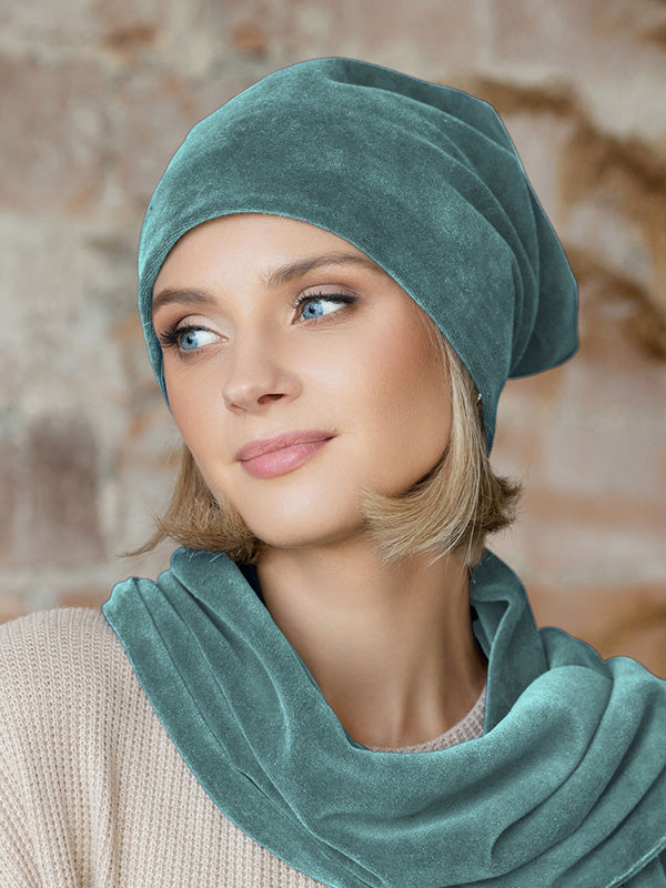 Lega veliūrinė kepurė "Lota Sea Green Velour"