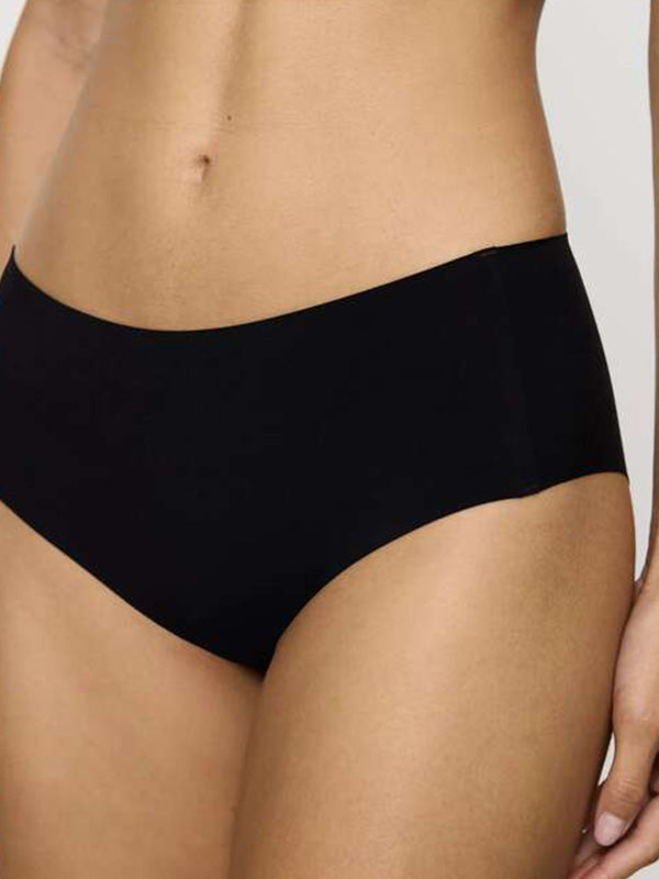Triumph besiūlės aukšto juosmens kelnaitės "Smart Invisible Maxi Black"