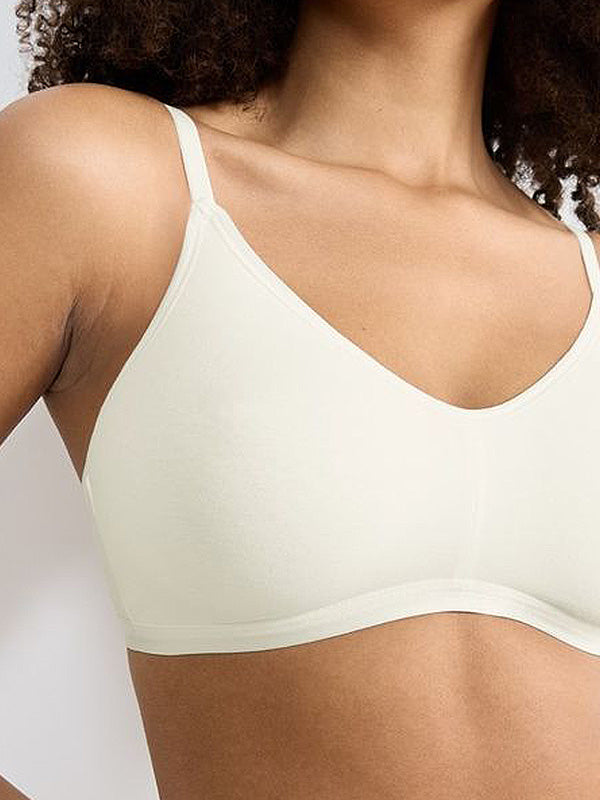 Sloggi organinės medvilnės minkšta liemenėlė "Go Daily Silk White"