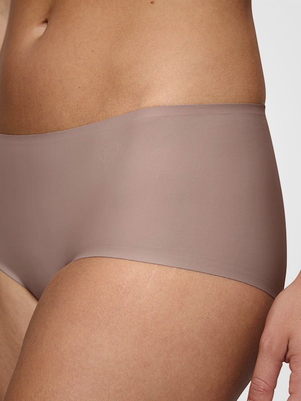 Triumph besiūlės kelnaitės "Body Make Up Illusion EX Dark Pink"