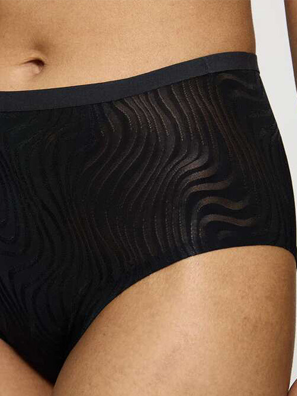 Triumph liekninančios aukšto juosmens kelnaitės "Shape Smart Elipse Black"
