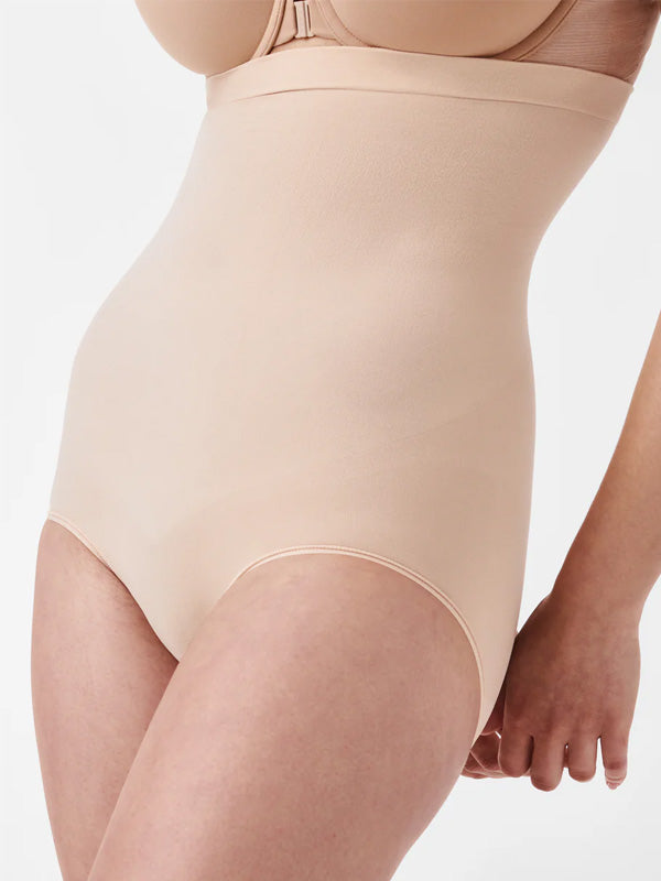 Spanx koreguojančios aukšto juosmens kelnaitės "Seamless Power Nude"