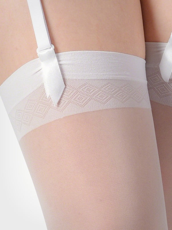 Fiore prisegamos kojinės "Romance 20 Den White"
