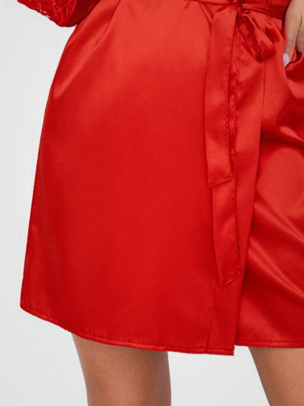 Donna atlasinis chalatas su nėriniais "Colette Red"