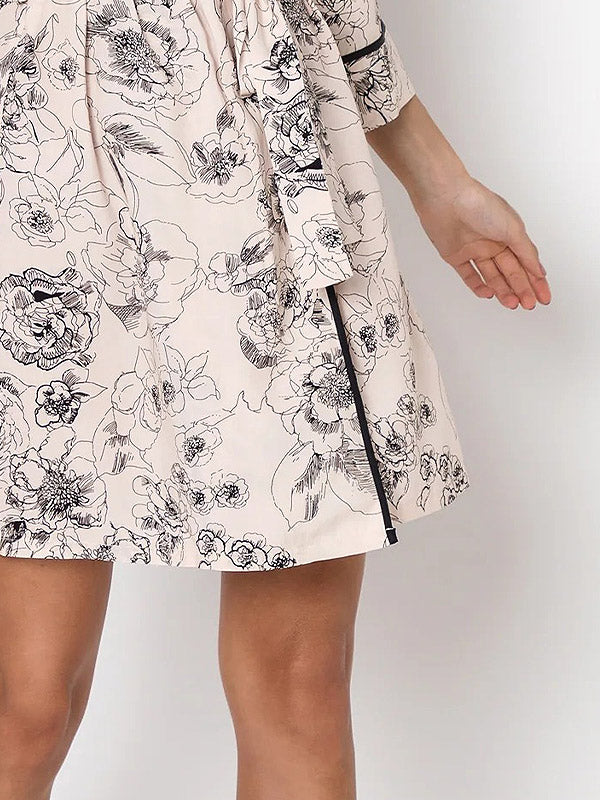 Aruelle viskozinis chalatas "Gretha Beige - Black Flower Print"
