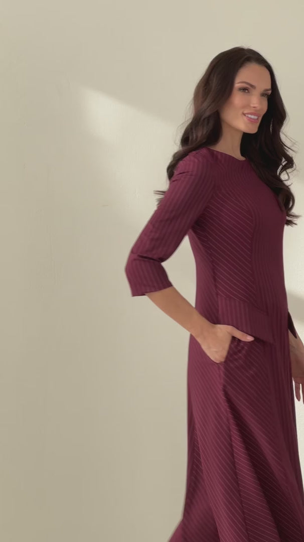 Laadi video üles: dryžuoto audinio suknelė