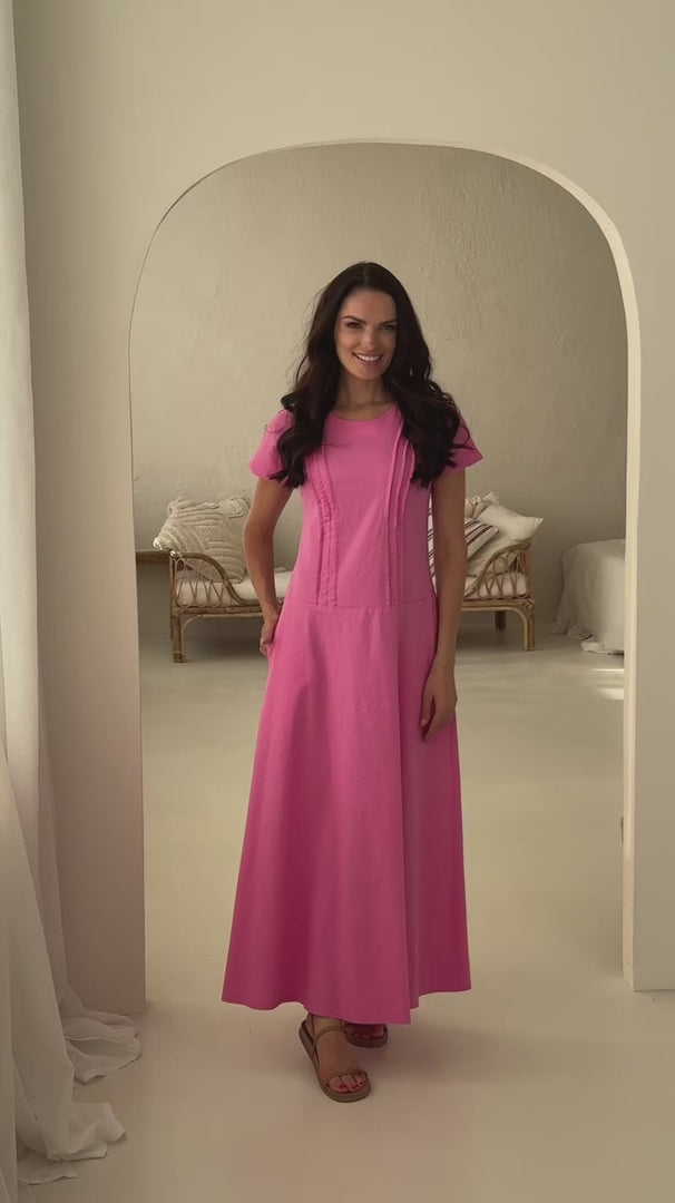 lininė a silueto suknelė